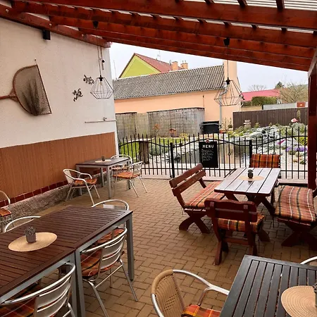 Gasthuis Rybarska Restaurace A U Horaku
