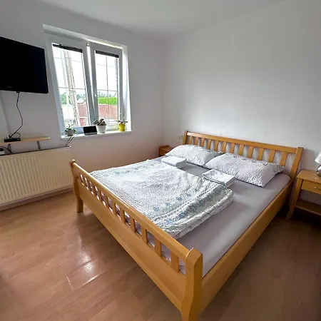 Rybarska Restaurace A U Horaku Guest house