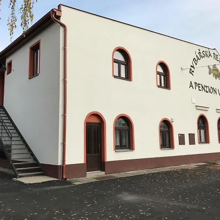 Konukevi Rybarska Restaurace A U Horaku 3*
